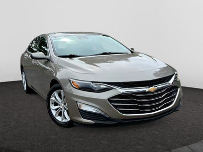 Used 2025 Chevrolet Malibu LT
