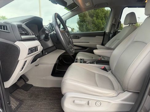Used 2022 Honda Odyssey EX-L image 11