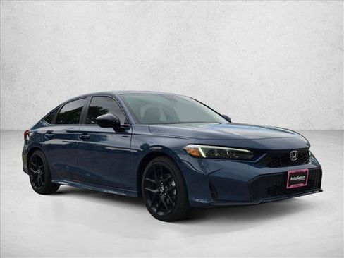 Used 2025 Honda Civic Sport image 3