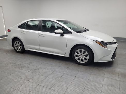 Used 2022 Toyota Corolla LE image 11