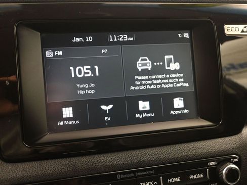 Certified 2019 Kia Niro EX w/ Cold Weather Package 2.0 image 17