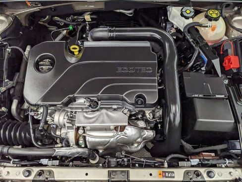Used 2023 Chevrolet Malibu LS FWD image 20