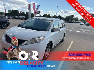 Used 2012 Toyota Sienna LE w/ Towing Pkg FWD video 2