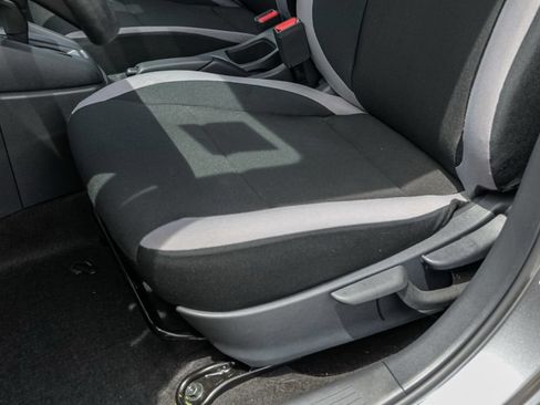 Used 2025 Nissan Versa S w/ Trunk Package FWD image 19