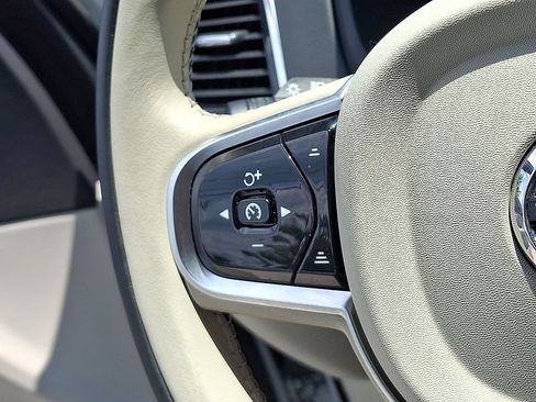 Certified 2025 Volvo XC90 T8 Ultra w/ Protection Package Premier AWD/4WD image 23