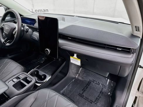 Used 2025 Ford Mustang Mach-E Select RWD image 28