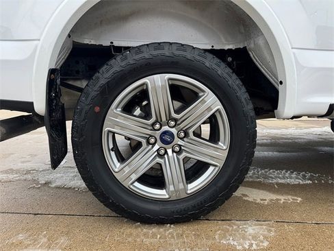 Used 2018 Ford F150 Lariat image 9