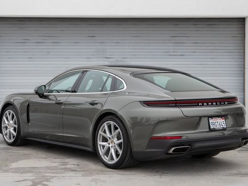 Certified 2024 Porsche Panamera 4 image 3