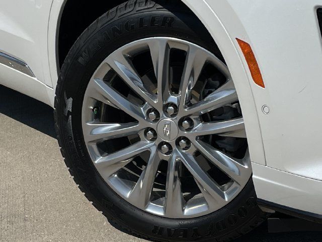 Used 2022 Cadillac XT6 Premium Luxury w/ Platinum Package AWD/4WD image 10