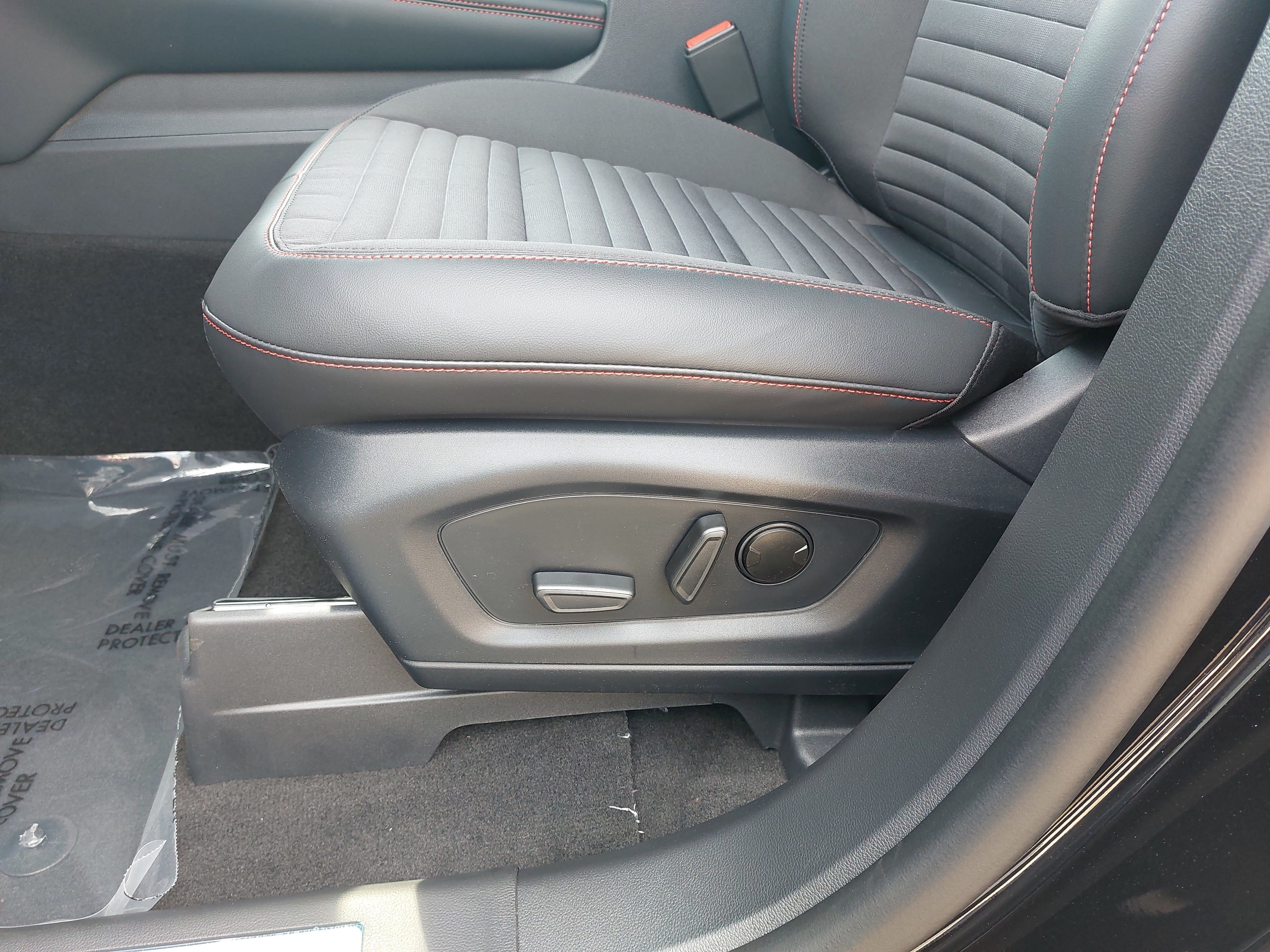 New 2026 Ford Explorer ST-Line w/ ST-Line Street Pack RWD image 30