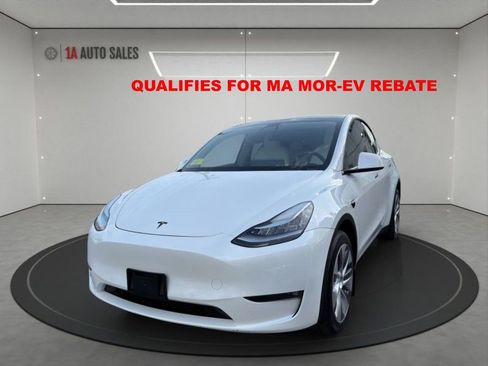 Used 2022 Tesla Model Y Long Range image 1