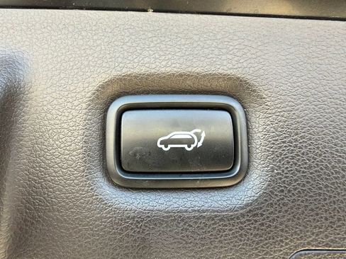 Used 2023 Hyundai Santa Fe Limited AWD/4WD image 38