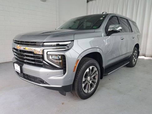 Used 2025 Chevrolet Tahoe LT w/ Comfort Package image 2