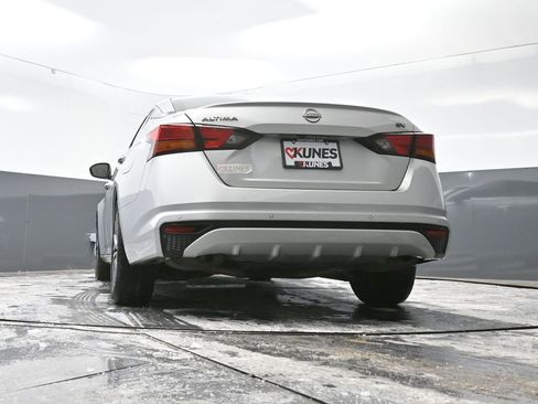 Used 2024 Nissan Altima 2.5 SV image 55