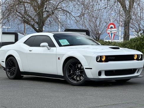Used 2021 Dodge Challenger R/T Scat Pack image 2