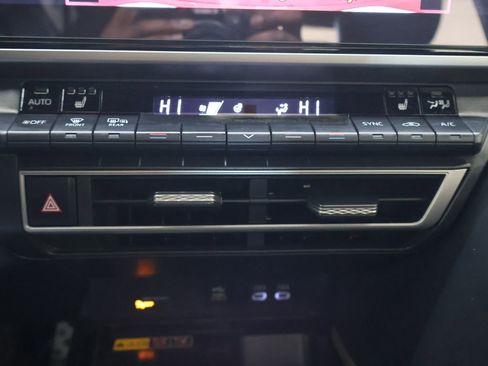Used 2025 Toyota Camry XSE FWD image 23