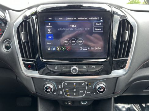 Used 2023 Chevrolet Traverse RS AWD/4WD image 18