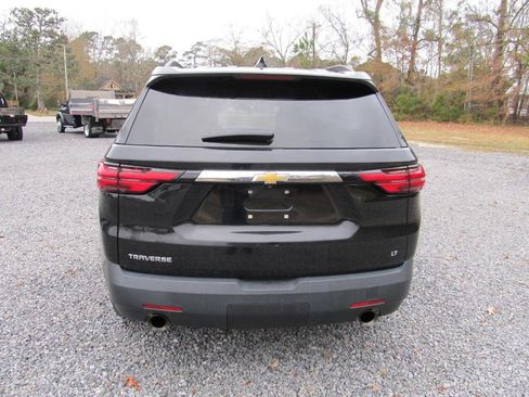 Used 2023 Chevrolet Traverse LT image 5