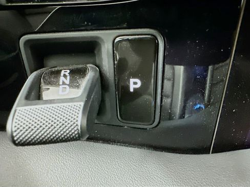 Used 2021 Porsche Taycan 4S image 19