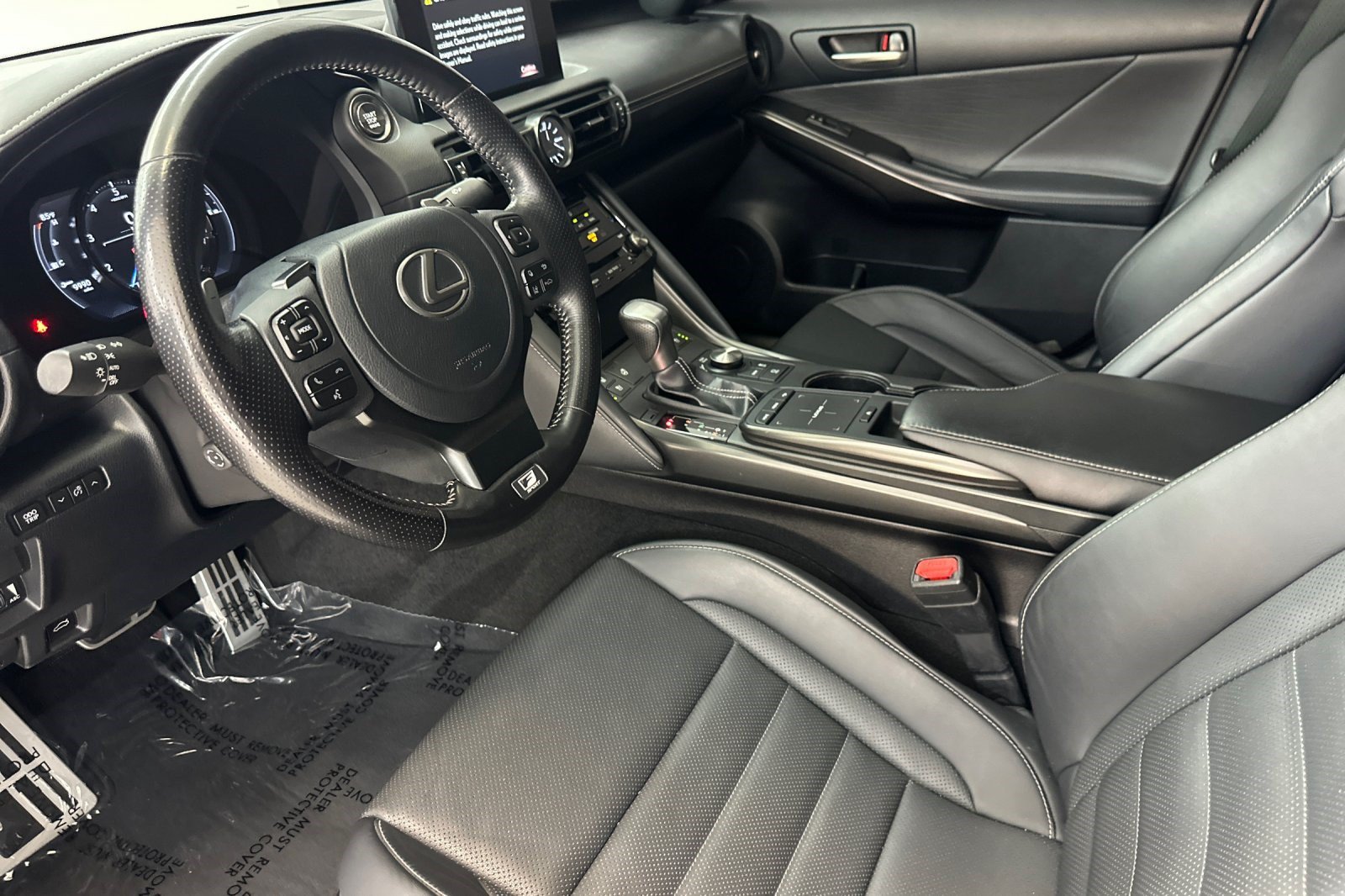 Used 2023 Lexus IS 350 F Sport w/ Memory Package RWD image 4