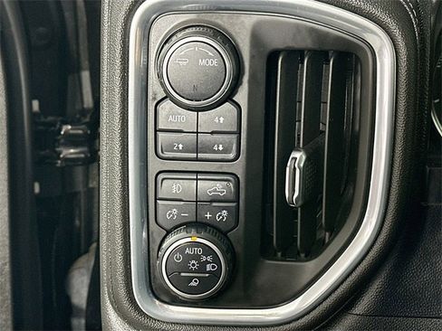 Used 2021 Chevrolet Silverado 1500 RST w/ Convenience Package II image 10