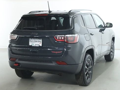 Used 2018 Jeep Compass Trailhawk w/ Cold Weather Group image 45