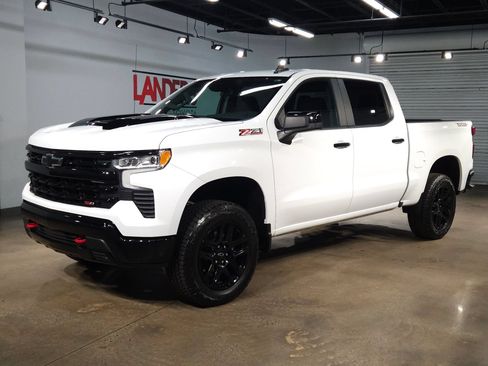 Used 2026 Chevrolet Silverado 1500 LT Trail Boss w/ Protection Package AWD/4WD image 3