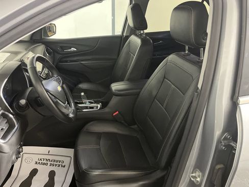 Used 2023 Chevrolet Equinox Premier image 15