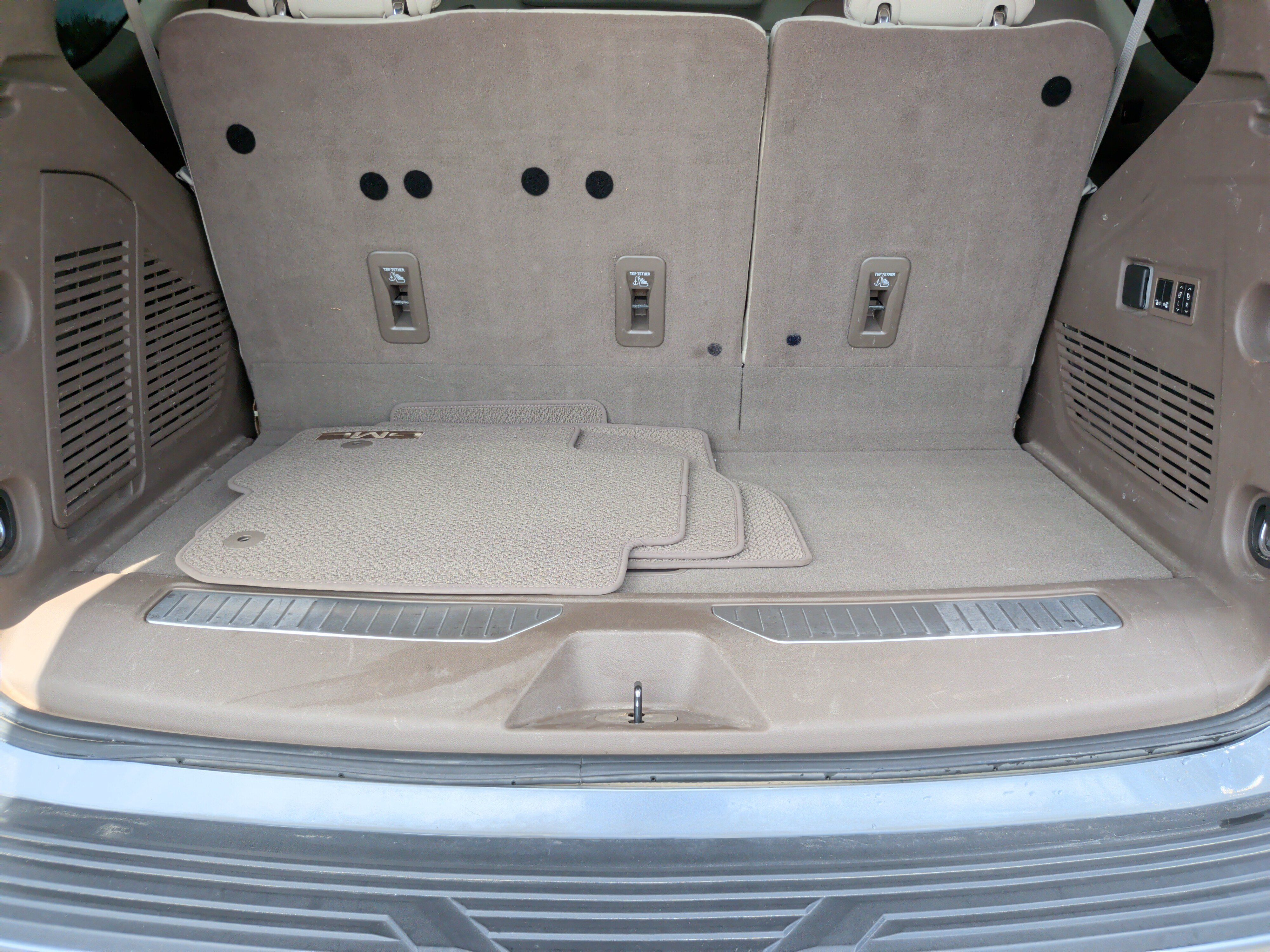 Used 2022 GMC Yukon Denali RWD image 39