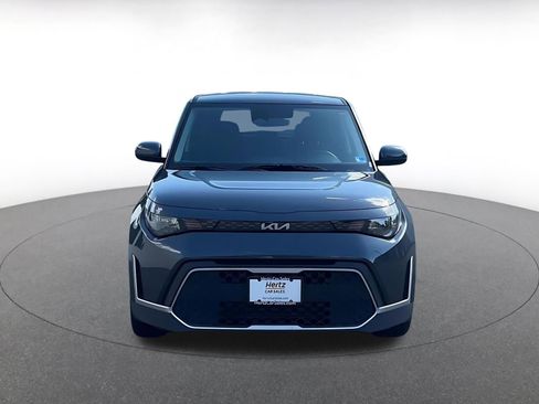 Used 2025 Kia Soul LX w/ LX Technology Package FWD image 4