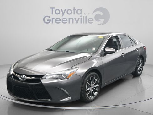 Used 2015 Toyota Camry XSE w/ Moonroof Package image 25