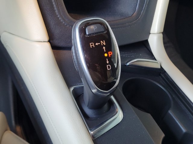 Used 2019 Cadillac XT5 FWD image 19