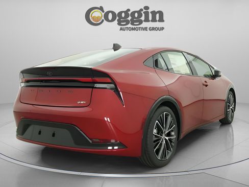 New 2026 Toyota Prius XLE image 17