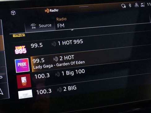 Used 2024 Audi Q8 e-tron Premium Plus w/ Premium Plus Package image 53