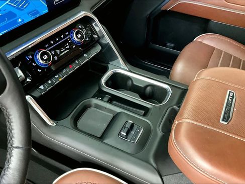 Certified 2024 GMC Sierra 2500 Denali Ultimate AWD/4WD image 16