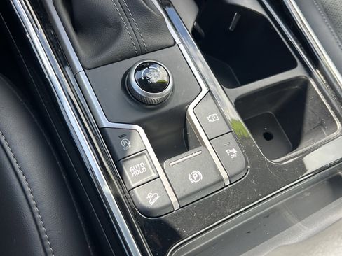 Certified 2023 Kia Sorento SX image 34