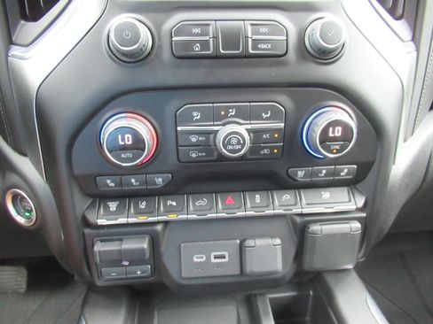 Used 2022 Chevrolet Silverado 2500 LTZ w/ LTZ Plus Package AWD/4WD image 28