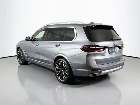 Used 2024 BMW X7 xDrive40i w/ Premium Package AWD/4WD image 5