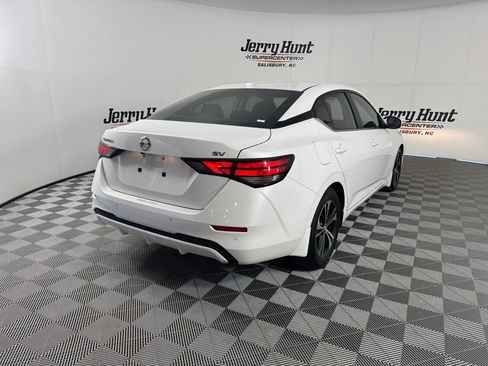 Used 2022 Nissan Sentra SV w/ Trunk Package image 8