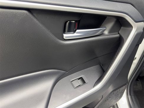 Used 2024 Toyota RAV4 XLE Premium image 39