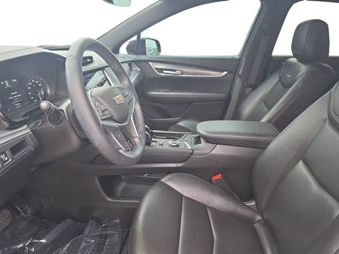Used 2024 Cadillac XT5 Luxury FWD image 9