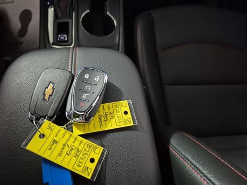 Certified 2024 Chevrolet Equinox RS w/ RS Leather Package FWD image 17