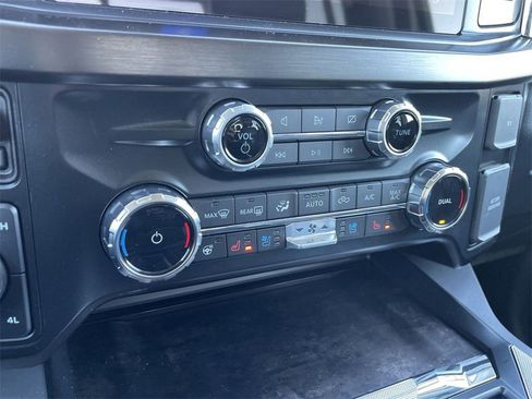 Used 2024 Ford F250 Lariat w/ Lariat Ultimate Package image 25