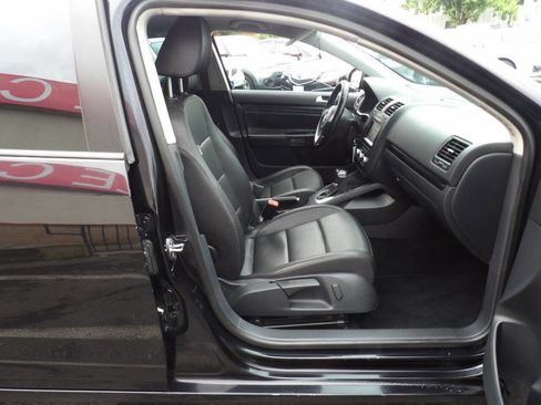Used 2010 Volkswagen Jetta Wolfsburg Edition image 6