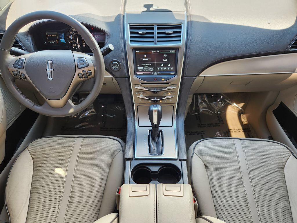 Used 2011 Lincoln MKX 2WD w/ 101A Rapid Spec Order Code image 16