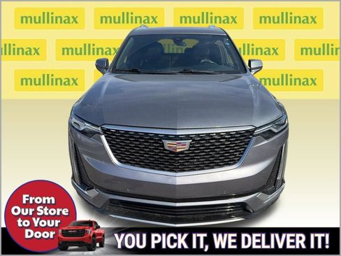 Used 2022 Cadillac XT6 Premium Luxury image 2