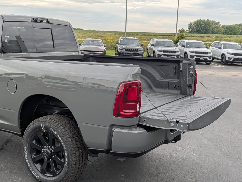 New 2026 RAM 2500 Big Horn AWD/4WD image 7