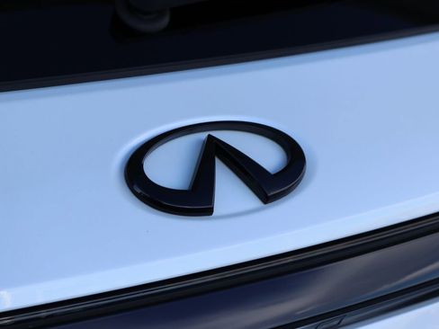 Certified 2025 INFINITI QX60 Luxe w/ Black Edition image 32