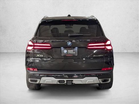Used 2026 BMW X5 xDrive50e AWD/4WD image 7