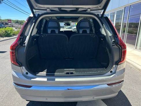 Certified 2025 Volvo XC90 B6 Plus AWD/4WD image 11